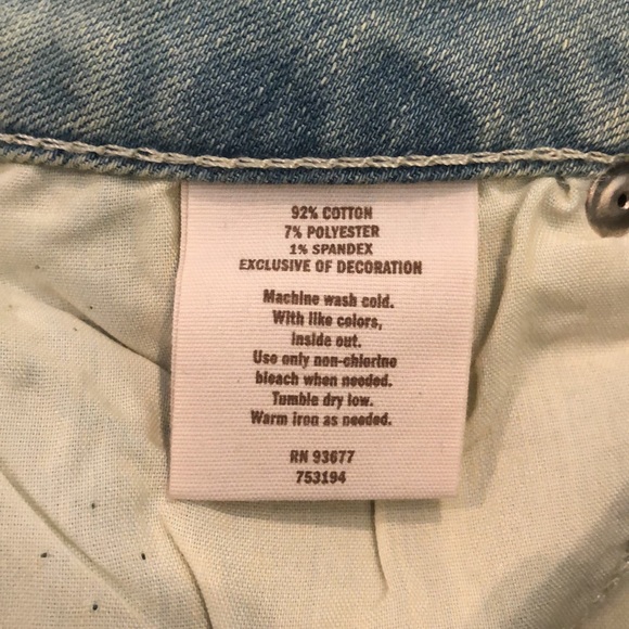 Decree cutoffs with sparkling rhinestone embellishments - Picture 4 of 5